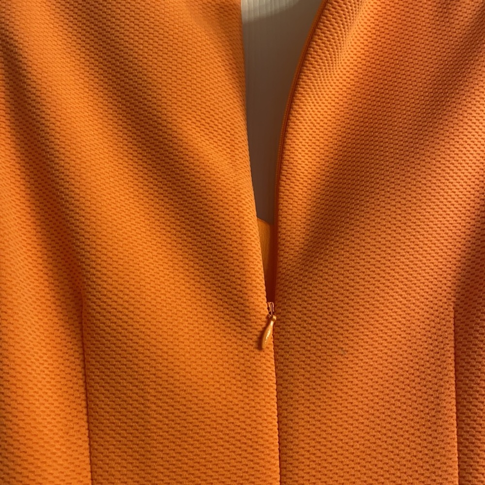 Dress - Picture 4 of 4